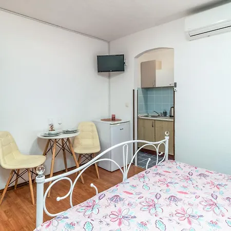Apartman 1 Bedroom Cozy In *