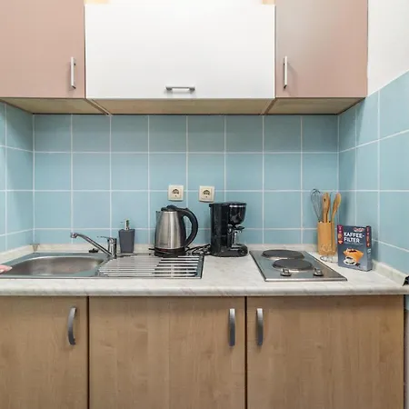 1 Bedroom Cozy In *